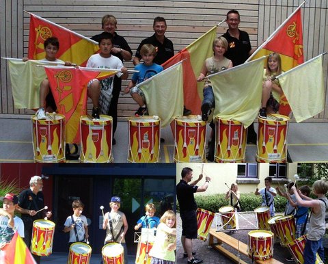 Fahnenschwingen beim Kinderferienprogramm