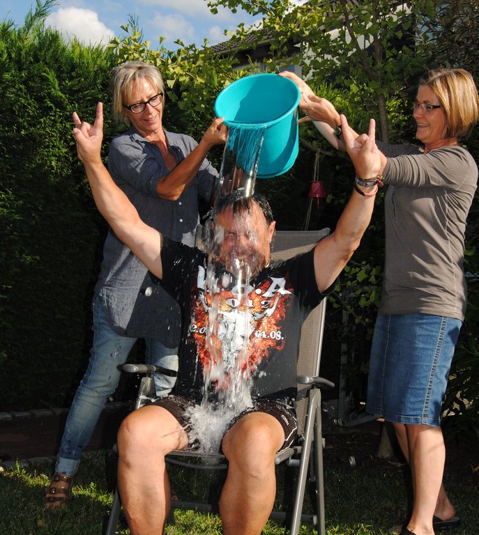 Markus beim Ice Bucket Challenge