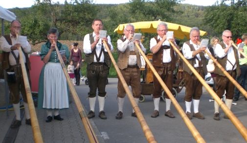 Alphornblaeser in Ensingen